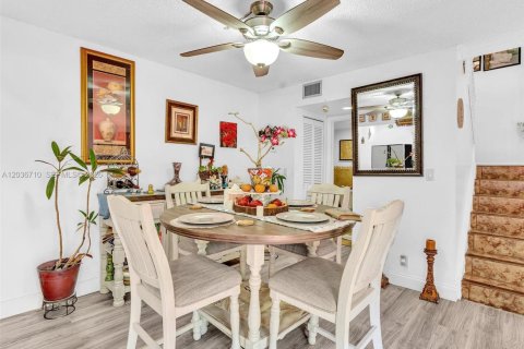 Adosado en venta en Pembroke Park, Florida, 2 dormitorios, 97.18 m2 № 2154293 - foto 11
