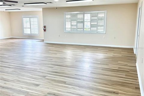 Propiedad comercial en alquiler en Lake Placid, Florida, 159.98 m2 № 1829858 - foto 9