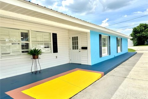Propiedad comercial en alquiler en Lake Placid, Florida, 159.98 m2 № 1829858 - foto 1