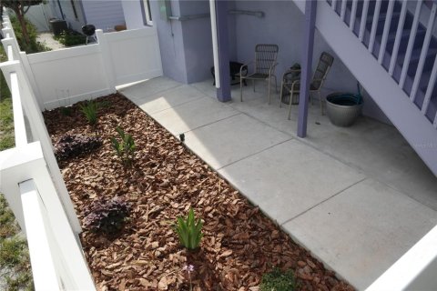 Apartment in Saint Petersburg, Florida 2 bedrooms, 85.93 sq.m. № 1777349 - photo 3
