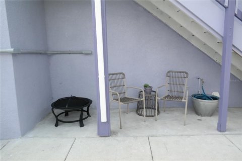 Apartment in Saint Petersburg, Florida 2 bedrooms, 85.93 sq.m. № 1777349 - photo 4