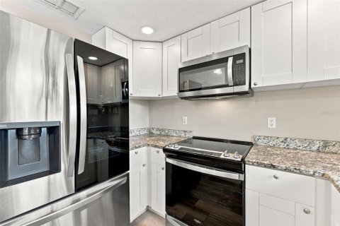 Villa ou maison à vendre à Clearwater, Floride: 3 chambres, 83.61 m2 № 2354643 - photo 14