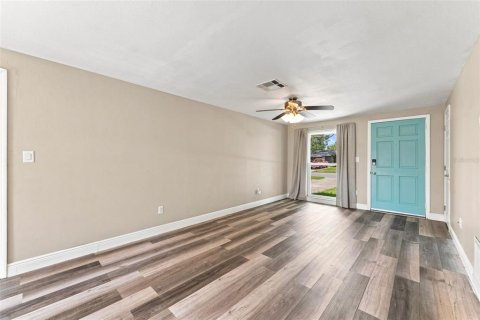 Villa ou maison à vendre à Clearwater, Floride: 3 chambres, 83.61 m2 № 2354643 - photo 10