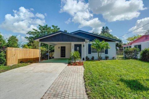 Casa en Riviera Beach, Florida 4 dormitorios, 150.13 m2 № 2178884