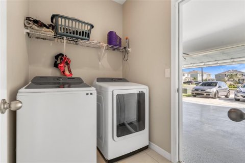 Casa en venta en Bradenton, Florida, 4 dormitorios, 189.99 m2 № 1840151 - foto 27
