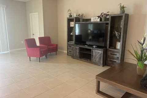 House in Bradenton, Florida 4 bedrooms, 189.06 sq.m. № 1840151 - photo 4