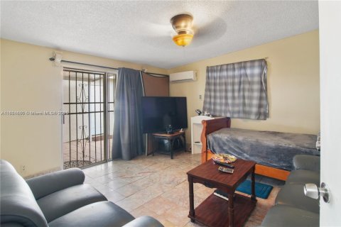 Villa ou maison à vendre à Homestead, Floride: 4 chambres, 149.57 m2 № 1978762 - photo 14