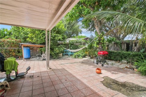 Villa ou maison à vendre à Homestead, Floride: 4 chambres, 149.57 m2 № 1978762 - photo 16
