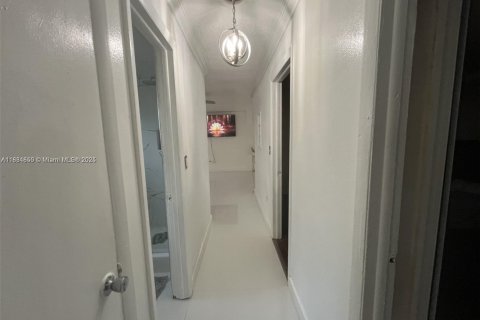 Villa ou maison à vendre à Homestead, Floride: 4 chambres, 149.57 m2 № 1978762 - photo 4