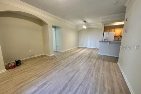 Condo in Orlando, Florida, 2 bedrooms № 2217123 - photo 4
