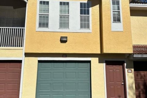 Condominio en Orlando, Florida, 2 dormitorios № 2217123