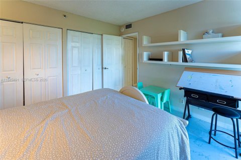 Condo in Aventura, Florida, 2 bedrooms  № 2061207 - photo 14