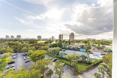 Condo in Aventura, Florida, 2 bedrooms  № 2061207 - photo 17