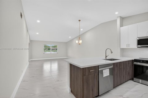 Casa en venta en Boca Raton, Florida, 2 dormitorios, 117.24 m2 № 2010112 - foto 8