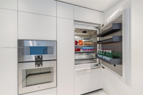 Condominio en venta en Miami, Florida, 2 dormitorios, 146.6 m2 № 1480636 - foto 13