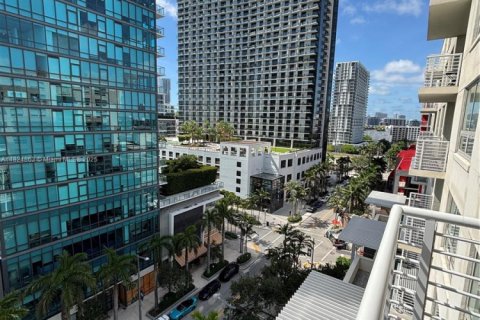 Condo in Miami, Florida, 2 bedrooms  № 1790732 - photo 25