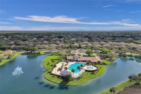 Condo in Plantation, Florida, 2 bedrooms  № 1892259 - photo 2