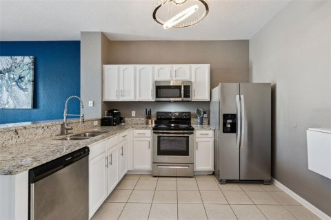 Touwnhouse à vendre à Kissimmee, Floride: 3 chambres, 133.78 m2 № 2220958 - photo 11