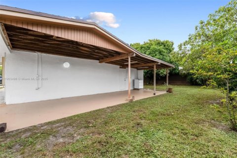 Casa en venta en Miami Gardens, Florida, 4 dormitorios, 154.78 m2 № 1963982 - foto 8