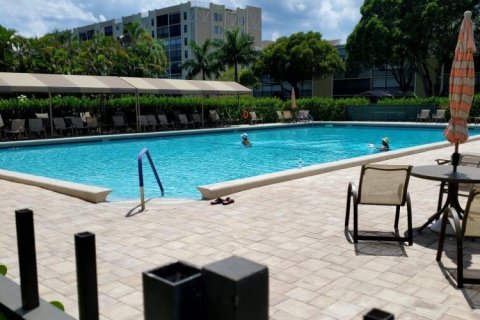 Copropriété à louer à Delray Beach, Floride: 2 chambres, 99.41 m2 № 1222676 - photo 1