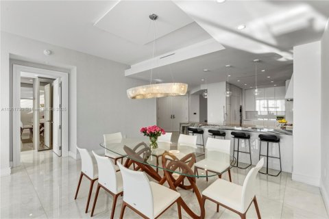 Condo in Sunny Isles Beach, Florida, 4 bedrooms № 1955402 - photo 4