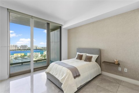 Condo in Sunny Isles Beach, Florida, 4 bedrooms № 1955402 - photo 20