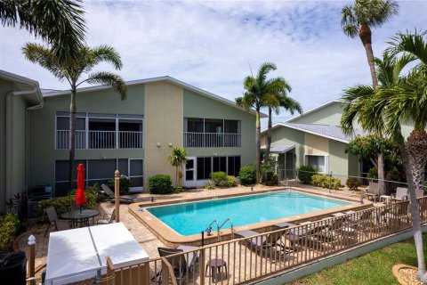 Condo in Cape Coral, Florida, 2 bedrooms  № 1875779 - photo 29