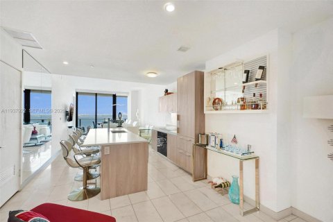 Купить кондоминиум в Майами, Флорида 2 спальни, 106.19м2, № 2053520 - фото 4