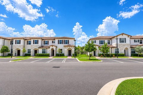 Touwnhouse à vendre à Miami, Floride: 3 chambres, 149.76 m2 № 2304142 - photo 21
