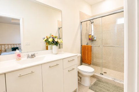 Touwnhouse à vendre à Miami, Floride: 3 chambres, 149.76 m2 № 2304142 - photo 14