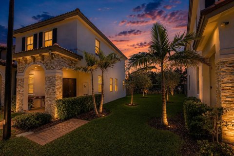 Touwnhouse à vendre à Miami, Floride: 3 chambres, 149.76 m2 № 2304142 - photo 23