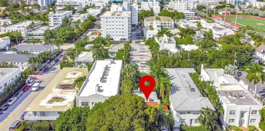 Hotel in Miami Beach, Florida № 2016688