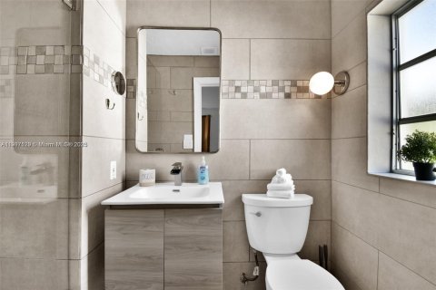 Hotel in Miami Beach, Florida № 2016688 - photo 21