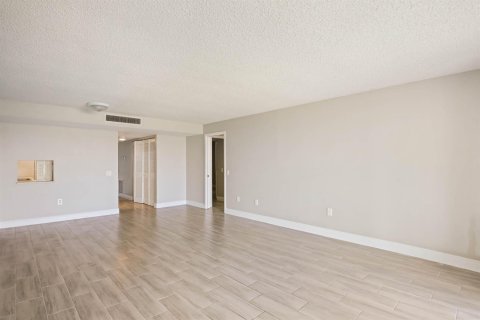 Condominio en venta en Lake Worth, Florida, 1 dormitorio, 66.52 m2 № 2245599 - foto 4