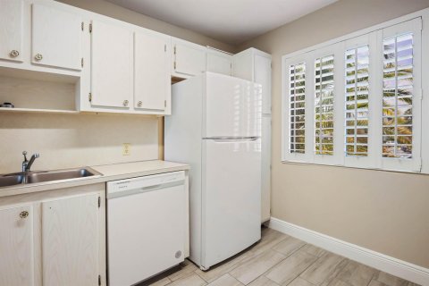 Condominio en venta en Lake Worth, Florida, 1 dormitorio, 66.52 m2 № 2245599 - foto 6