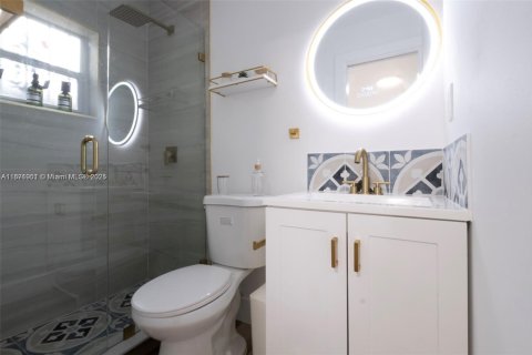 Villa ou maison à louer à Miami, Floride: 1 chambre, 51.1 m2 № 1922633 - photo 7