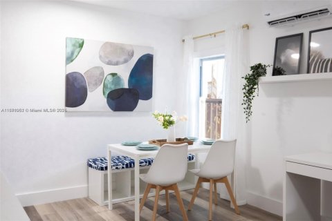 Villa ou maison à louer à Miami, Floride: 1 chambre, 51.1 m2 № 1922633 - photo 10