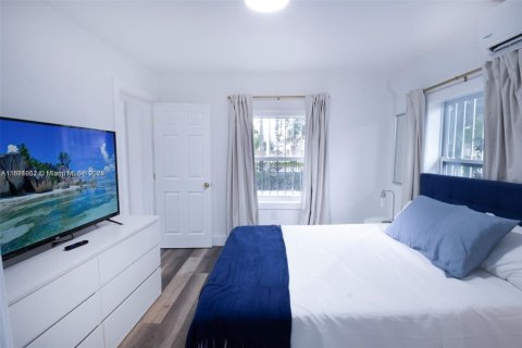 Villa ou maison à louer à Miami, Floride: 1 chambre, 51.1 m2 № 1922633 - photo 5