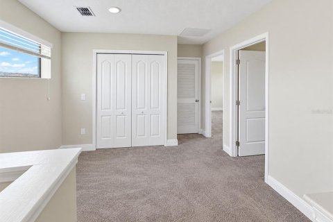 Casa en venta en Haines City, Florida, 4 dormitorios, 223.34 m2 № 2387737 - foto 8