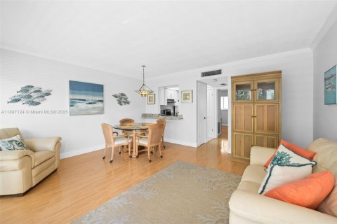 Купить кондоминиум в Помпано-Бич, Флорида 1 спальня, 55.74м2, № 1954063 - фото 3