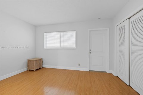 Купить кондоминиум в Помпано-Бич, Флорида 1 спальня, 55.74м2, № 1954063 - фото 8