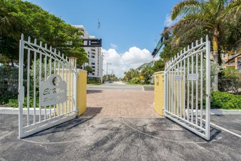 Купить кондоминиум в Помпано-Бич, Флорида 1 спальня, 55.74м2, № 1954063 - фото 15