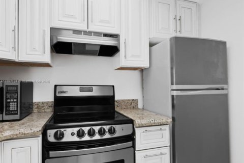 Купить кондоминиум в Помпано-Бич, Флорида 1 спальня, 55.74м2, № 1954063 - фото 6