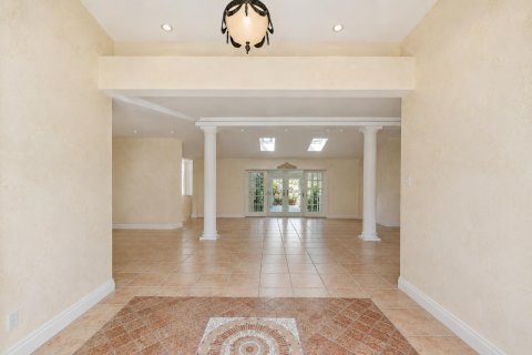 Casa en venta en Fort Lauderdale, Florida, 3 dormitorios, 278.24 m2 № 2083999 - foto 5
