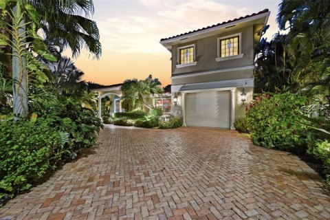 Casa en venta en Fort Lauderdale, Florida, 3 dormitorios, 278.24 m2 № 2083999 - foto 3