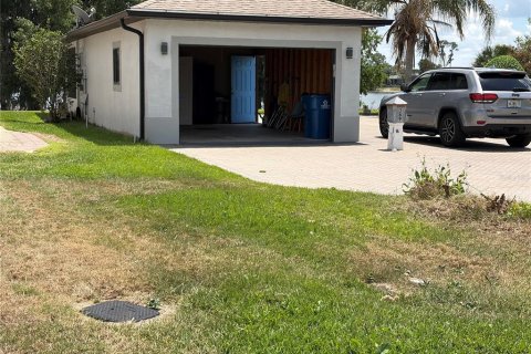 House in Polk City, Florida 1 bedroom, 29.73 sq.m. № 2166796 - photo 5