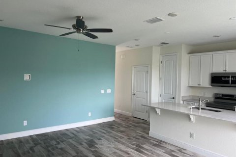 Adosado en alquiler en Kissimmee, Florida, 3 dormitorios, 129.51 m2 № 2229650 - foto 3