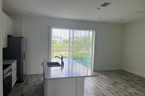 Adosado en alquiler en Kissimmee, Florida, 3 dormitorios, 129.51 m2 № 2229650 - foto 5