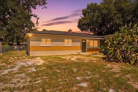 Casa en Lakeland, Florida 4 dormitorios, 148.64 m2 № 2219793