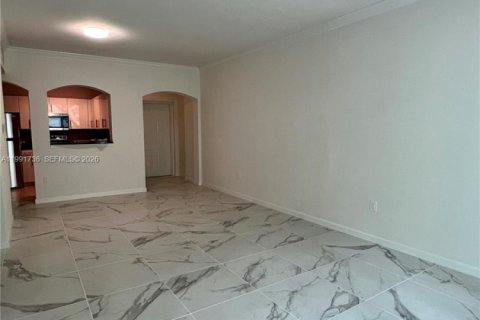 Copropriété à vendre à Surfside, Floride: 1 chambre, 70.33 m2 № 2089791 - photo 7